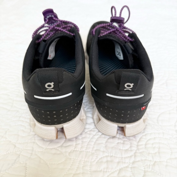 Cloud Terry On Running Shoes in Black Size 9.5 - Picture 4 of 8